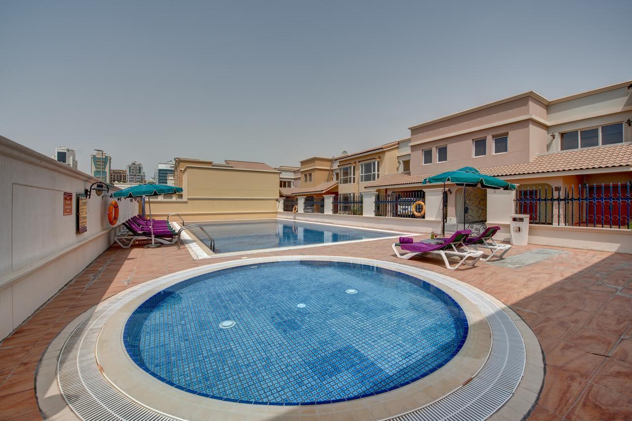 J5 Villas Holiday Homes Barsha Gardens Dubai Exterior foto